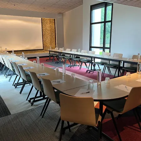 Parc Du Landreau Hotel