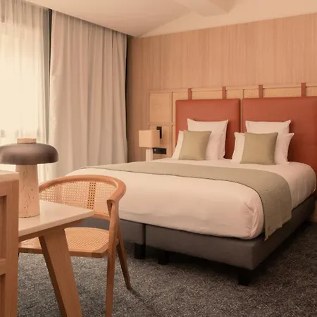 Hotel Parc Du Landreau 4*