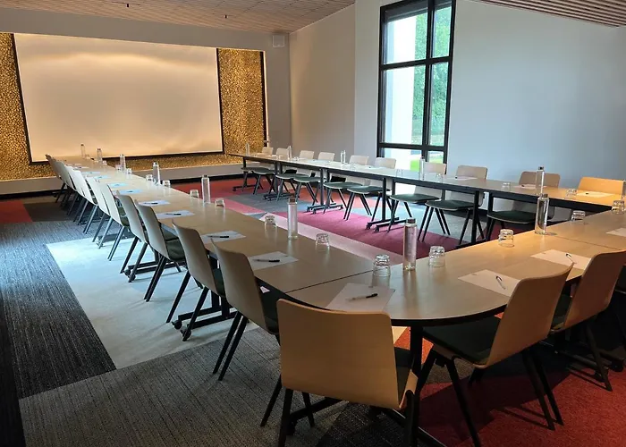 Parc Du Landreau Hotel