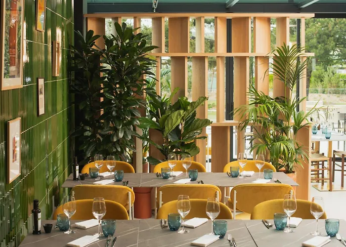 Parc Du Landreau Hotel 4*