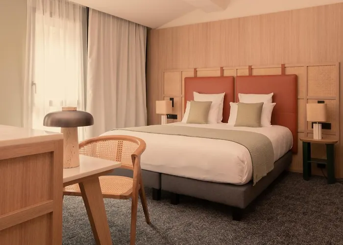 Hotel Parc Du Landreau 4*