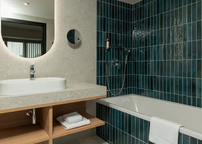 Parc Du Landreau Hotel 4*